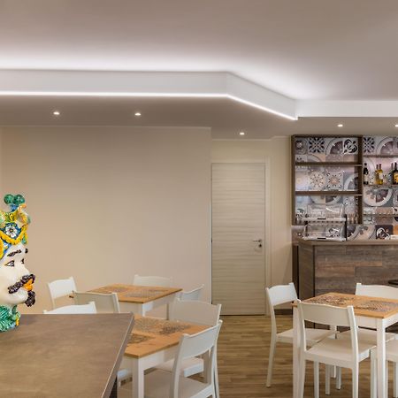 Tramonto Ibleo Resort アヴォラ エクステリア 写真